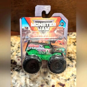 🎈3/$15🎈New! Monster Jam Truck Grave Digger Skull 1/72 scale